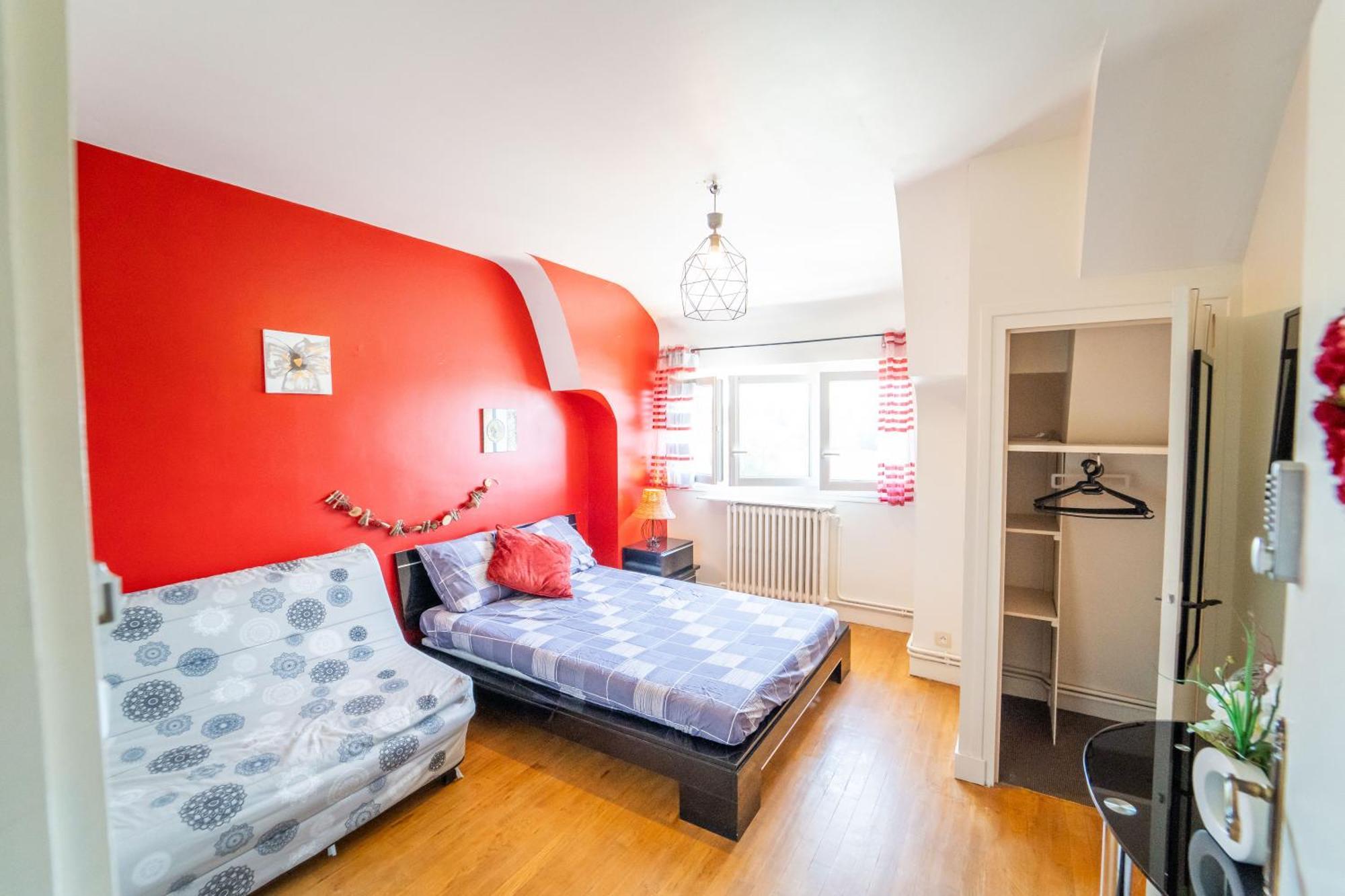 Appart 4 Chambres Parking Voitures Velos 10Min Blois Bagian luar foto