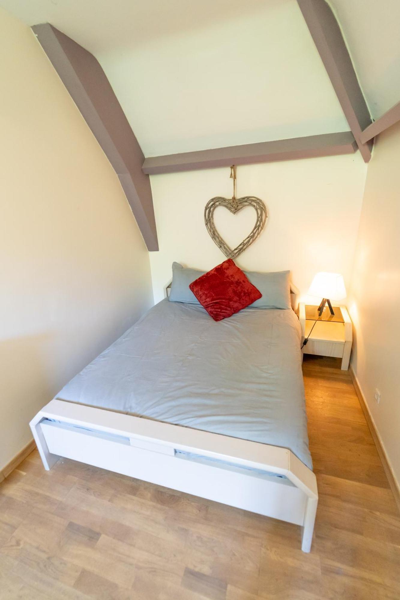 Appart 4 Chambres Parking Voitures Velos 10Min Blois Bagian luar foto